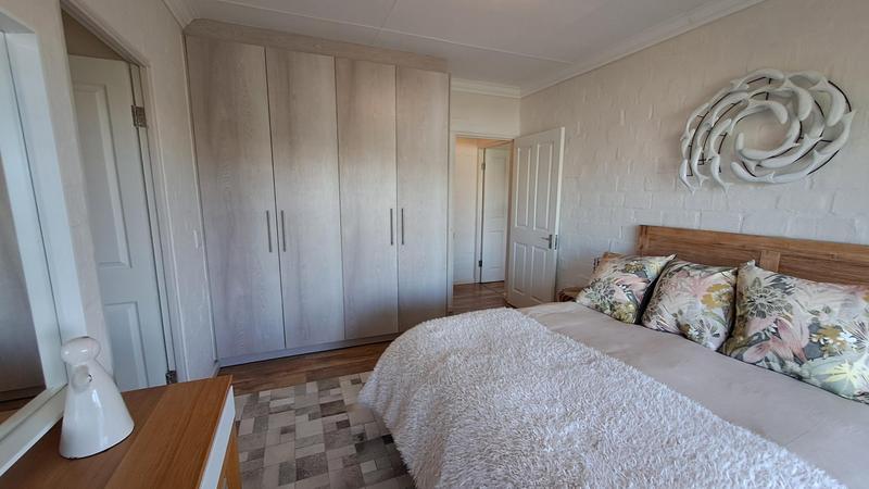 4 Bedroom Property for Sale in Stilbaai Wes Western Cape